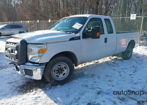 2015 Ford F-250 Xl z USA, uszkodzony, nr VIN 1FT7X2A6XFEB18903